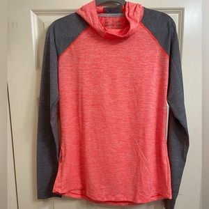 NWT Under Armour Light Weight Heat Gear Hoodie— Size Large